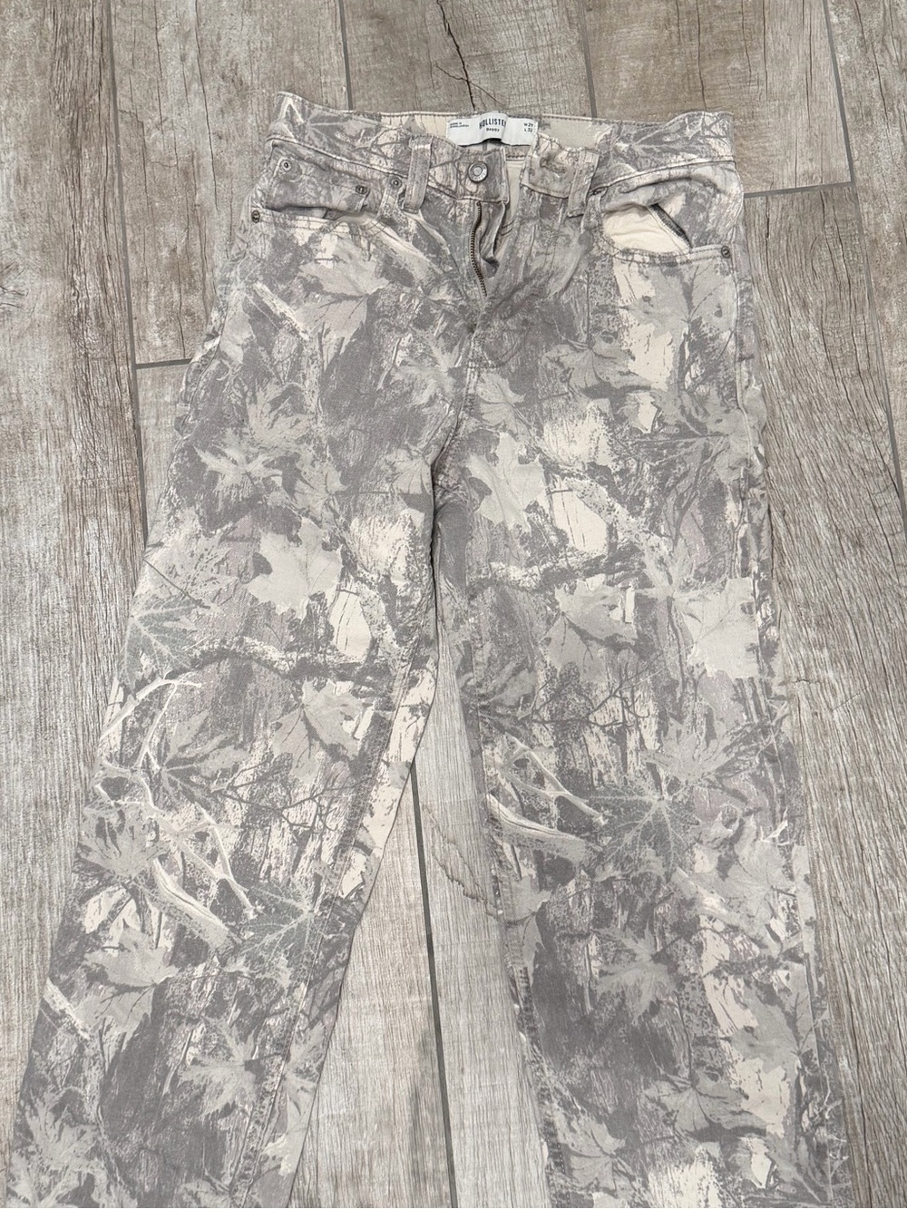 Hollister Baggy Camo Jeans